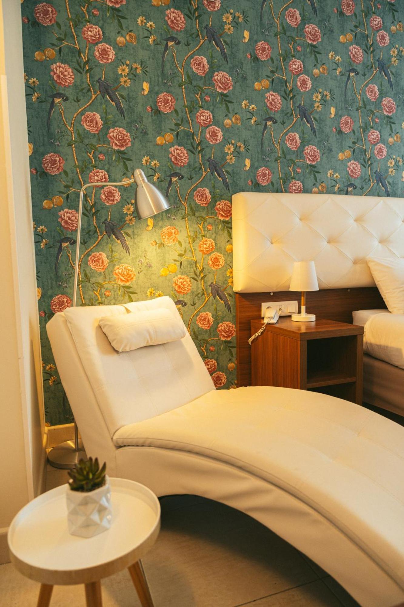 Holidays & Work Hotel Sanary-sur-Mer Luaran gambar